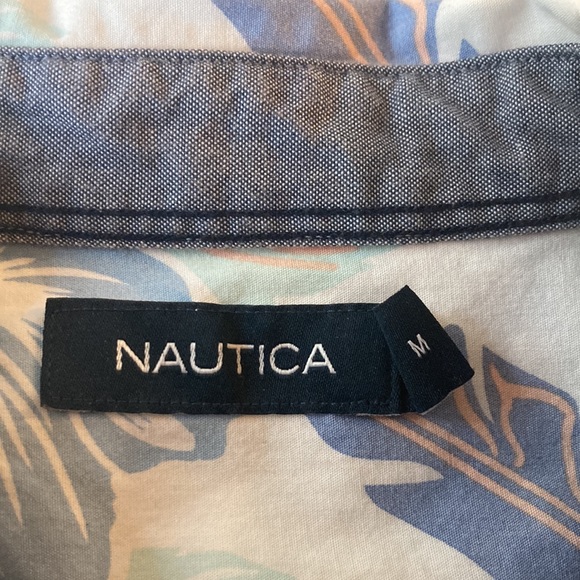 Nautica size medium floral pattern short sleeve button up - Picture 2 of 4